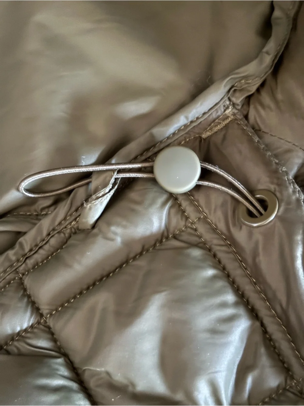 New condition. Athleta whisper featherless jacket.
